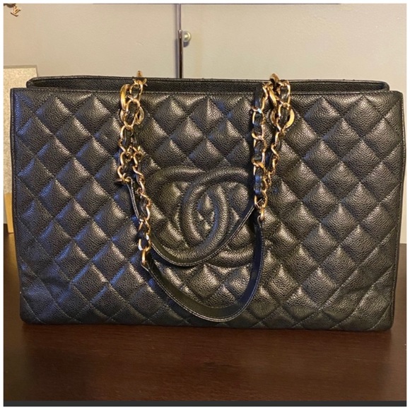 SHARING RARE CHANEL GST XL Caviar Quilted Bag 💗💕 - Picture 9 of 12